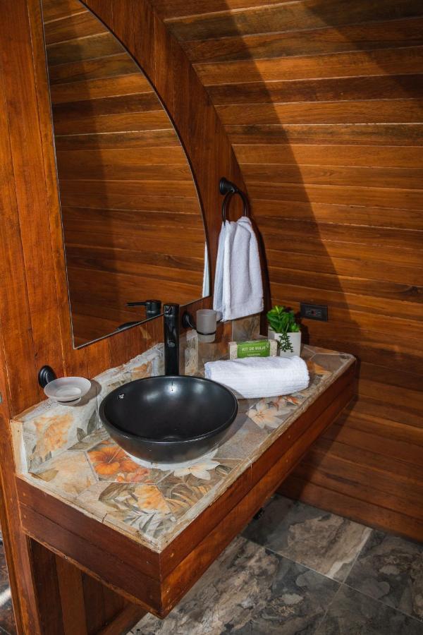 Glamping The Mountain Hotel Guatape Exterior photo