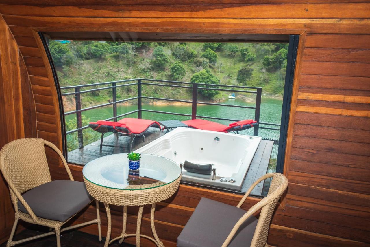 Glamping The Mountain Hotel Guatape Exterior photo