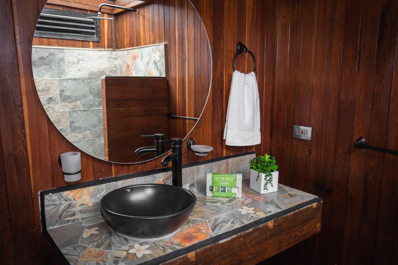 Glamping The Mountain Hotel Guatape Exterior photo