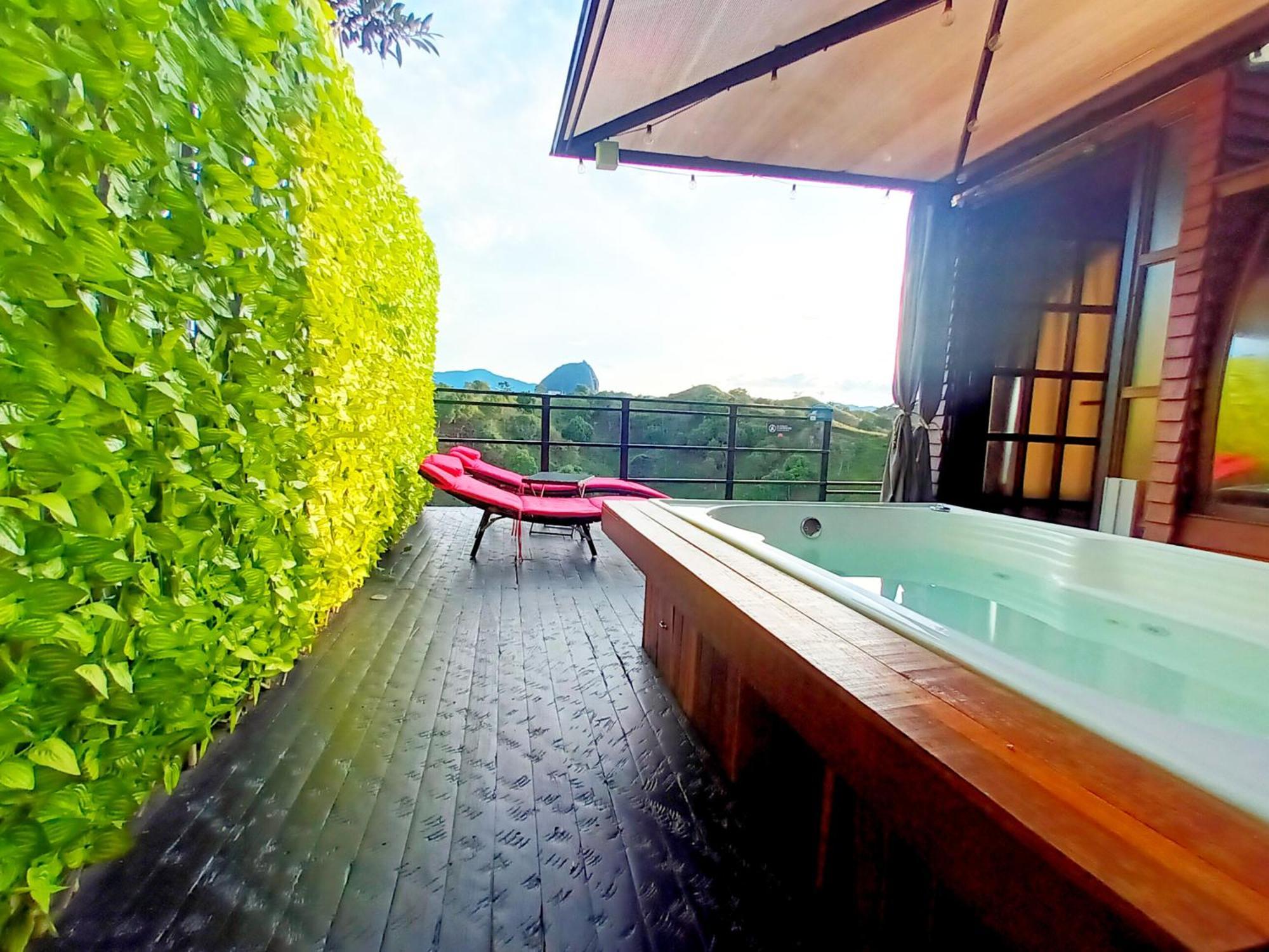 Glamping The Mountain Hotel Guatape Exterior photo