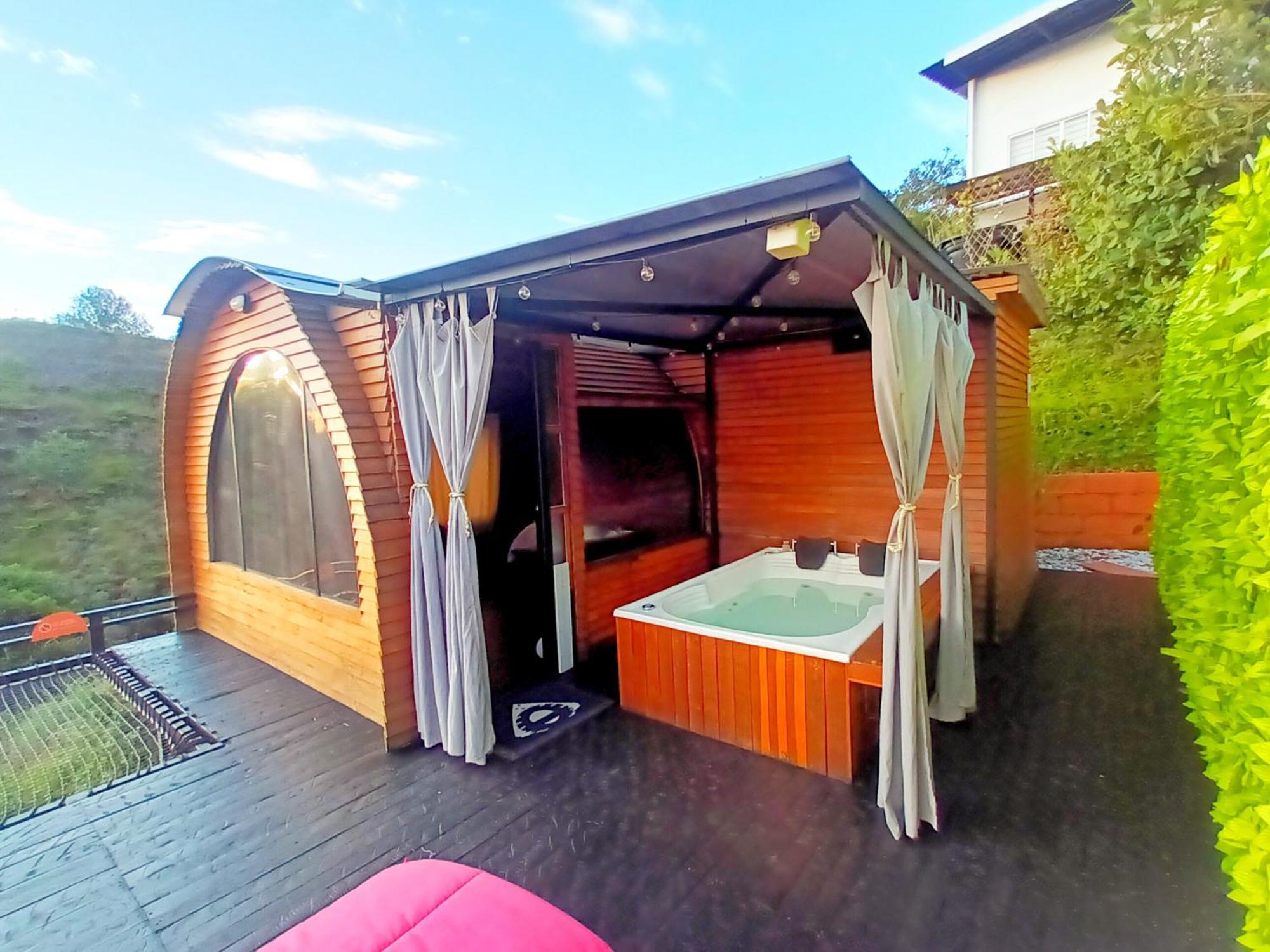 Glamping The Mountain Hotel Guatape Exterior photo