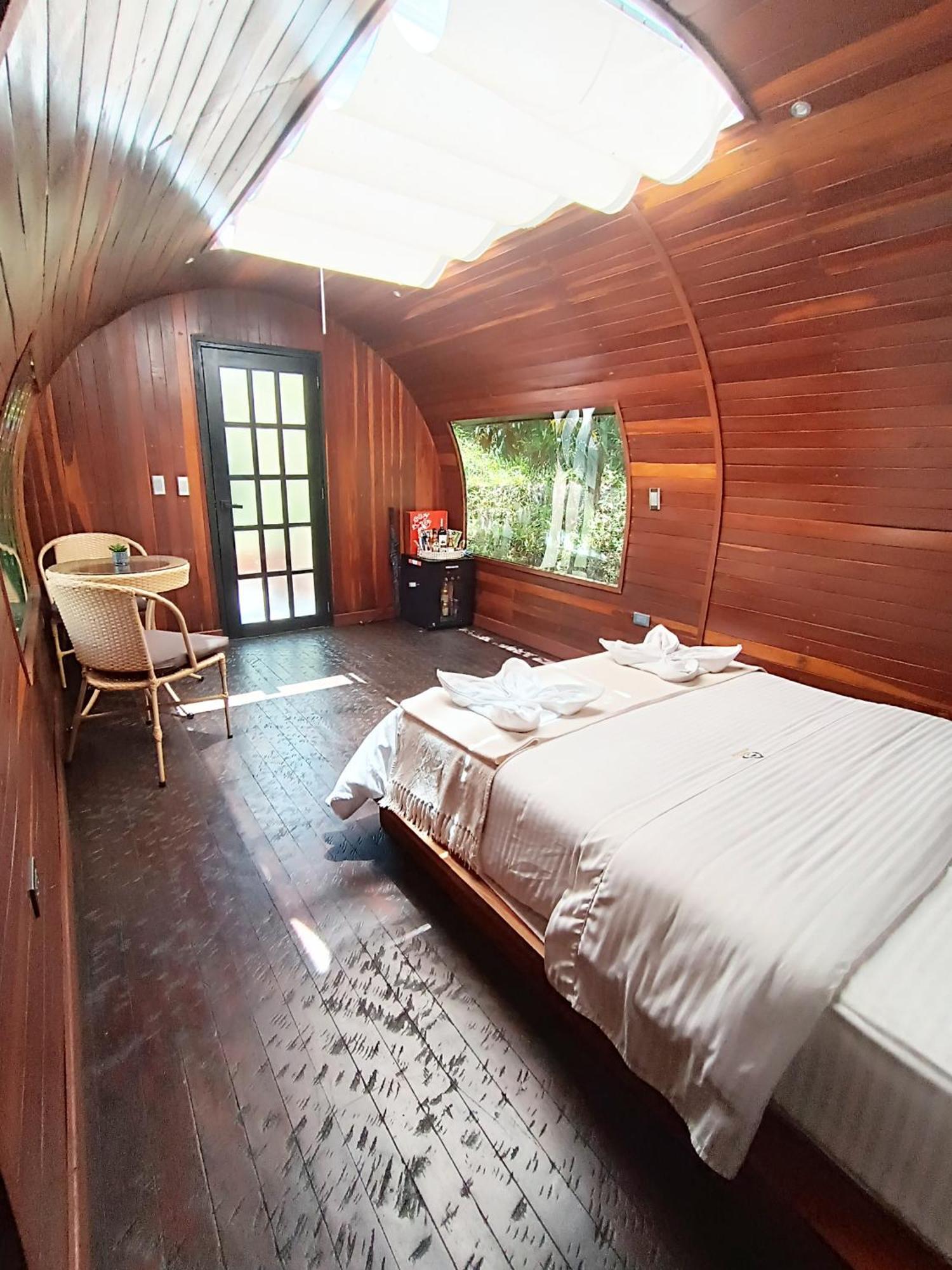 Glamping The Mountain Hotel Guatape Exterior photo