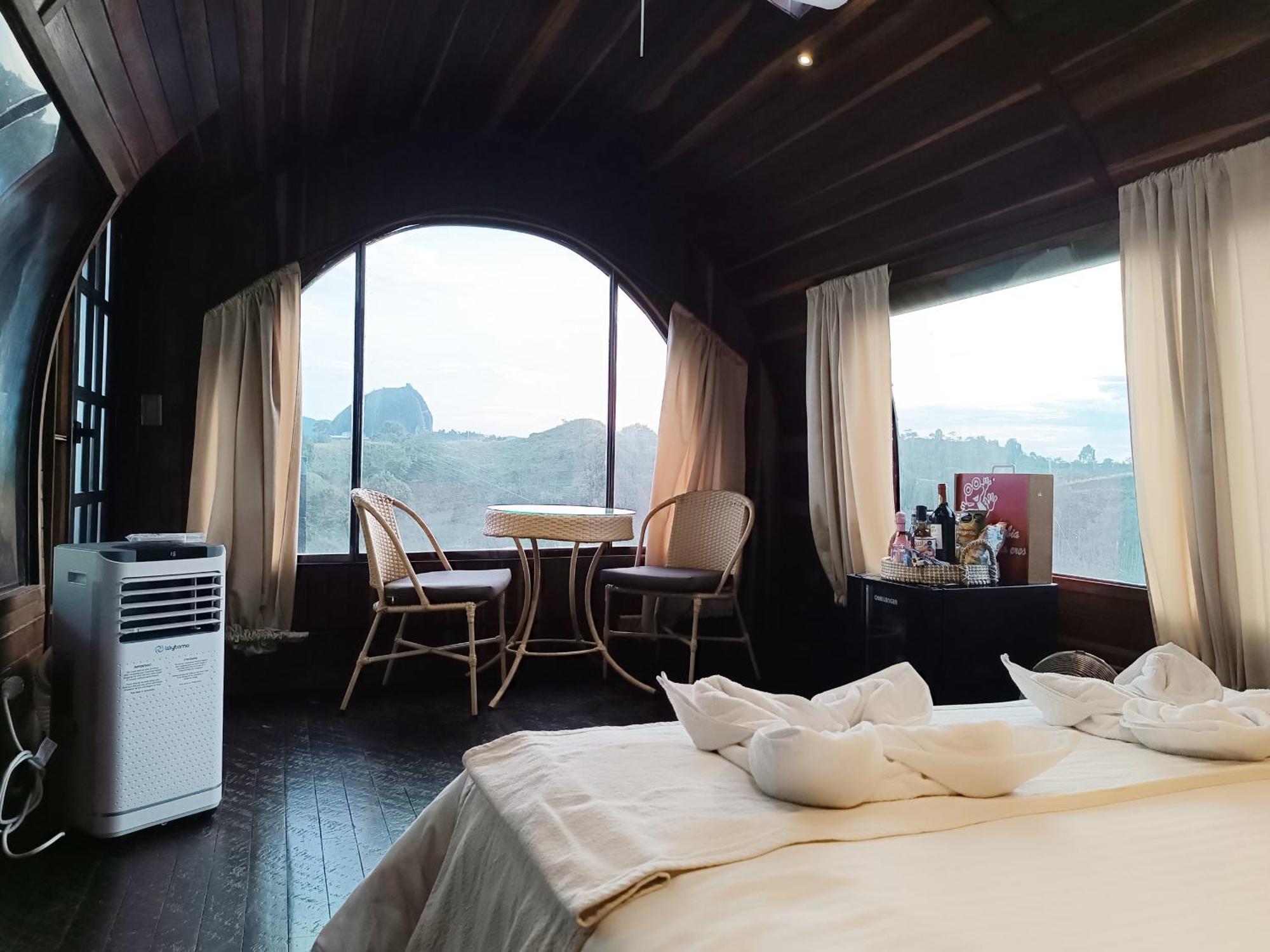 Glamping The Mountain Hotel Guatape Exterior photo