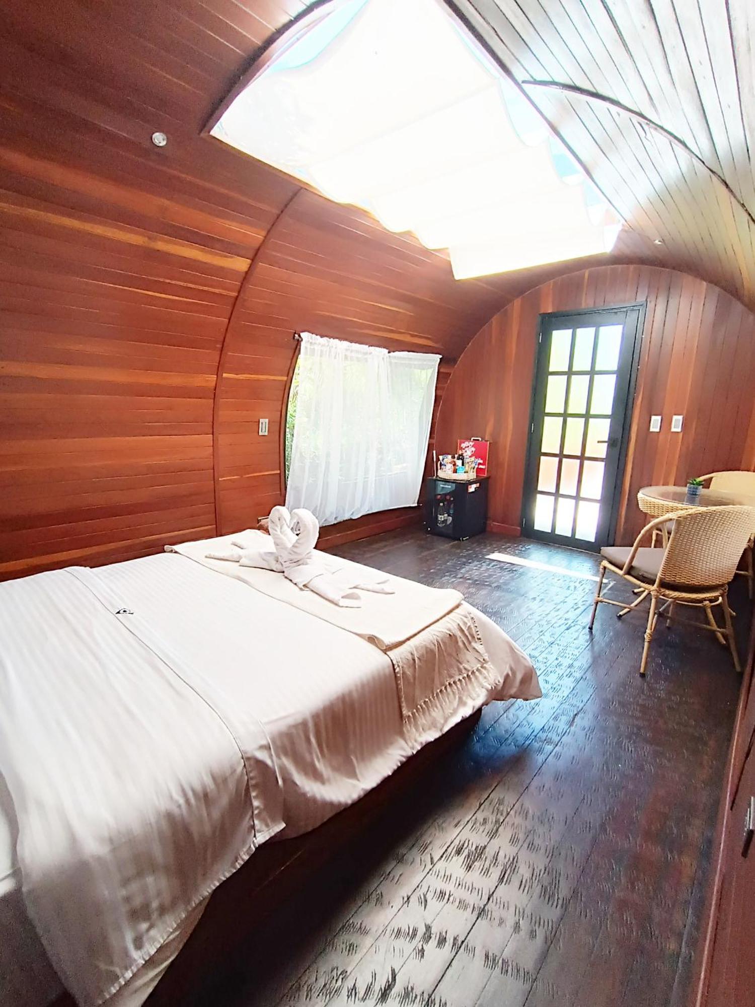 Glamping The Mountain Hotel Guatape Exterior photo
