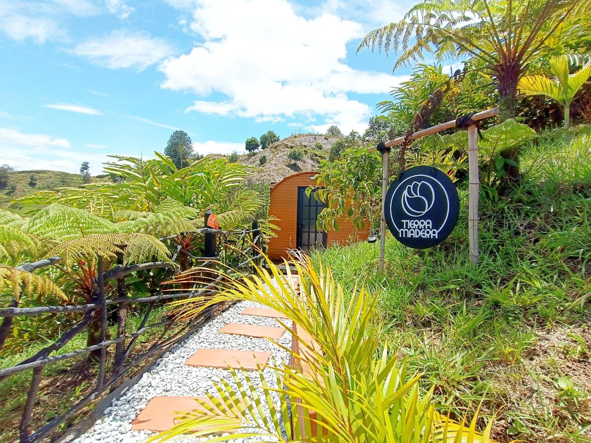 Glamping The Mountain Hotel Guatape Exterior photo