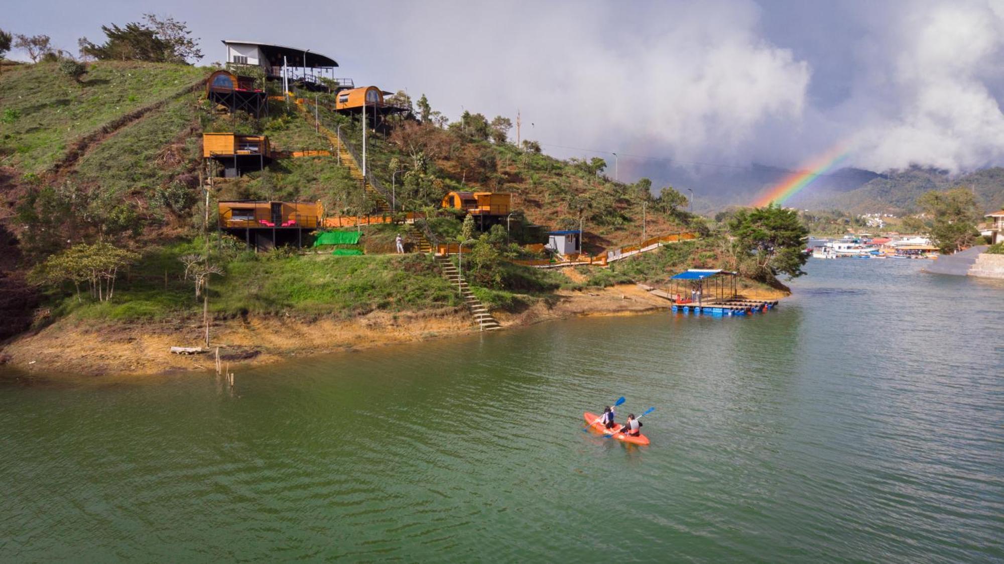 Glamping The Mountain Hotel Guatape Exterior photo
